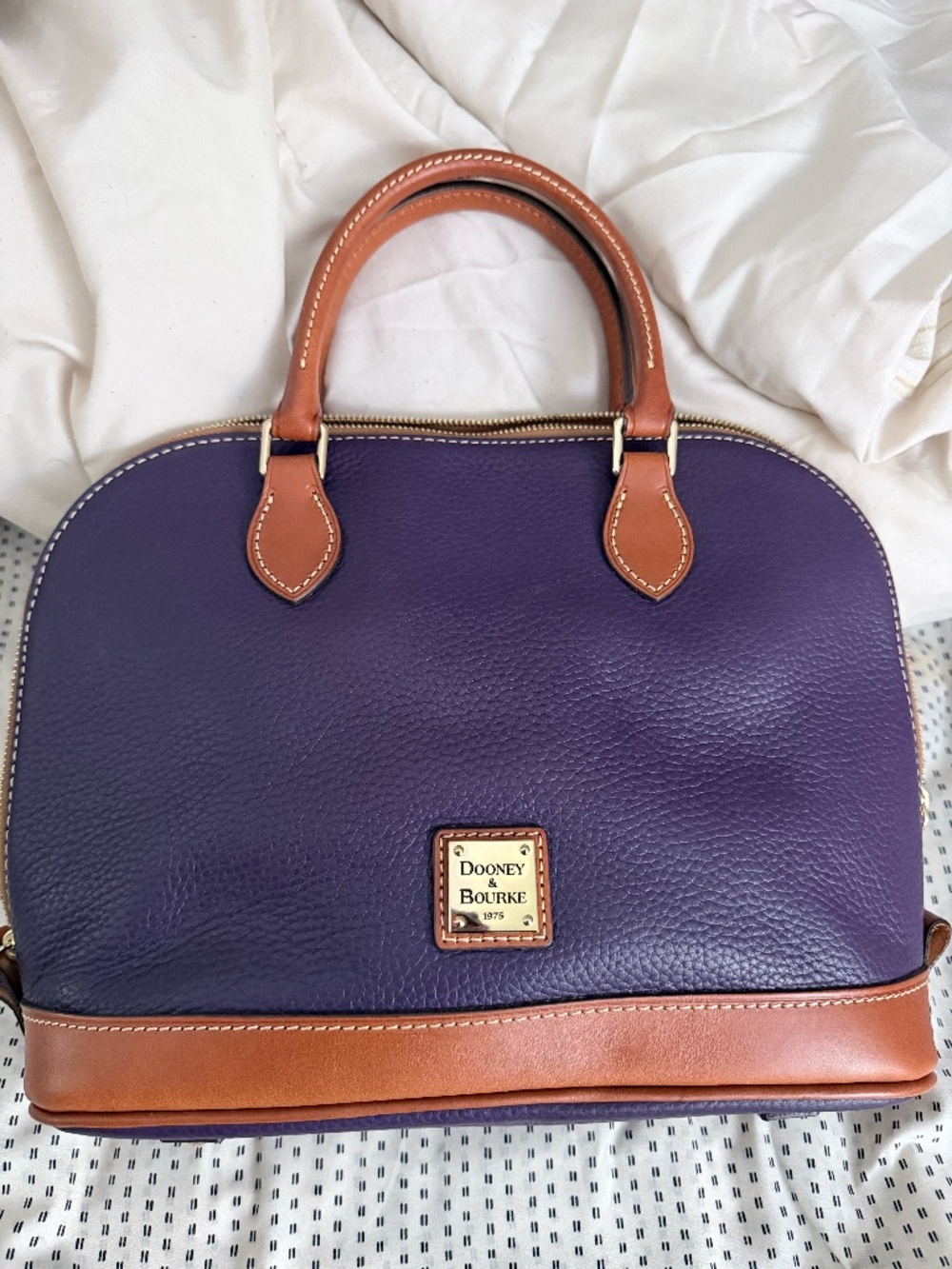 Dooney and Bourke Pebble Handbag